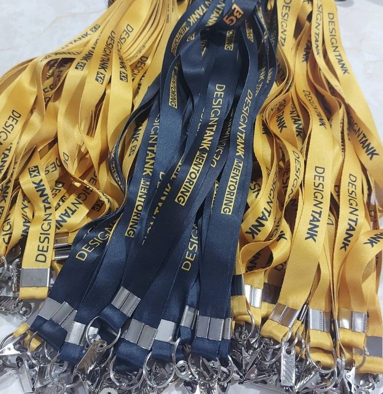 Cordão para credencial, modelo v1